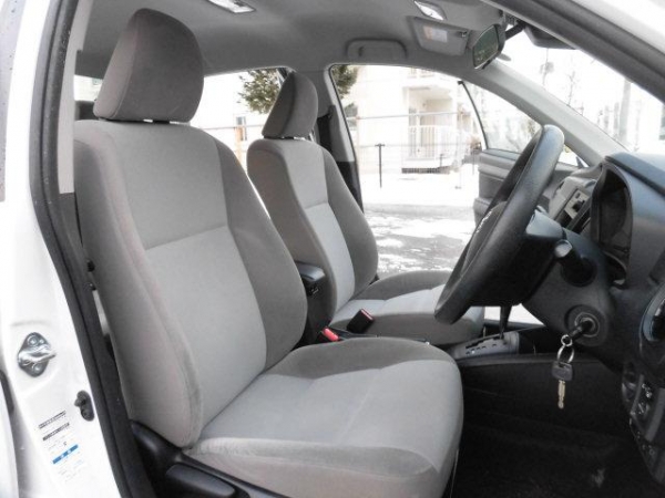 Toyota Corolla Axio G 2015