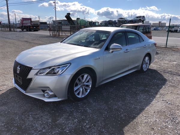 Toyota Crown Athlete S 2015