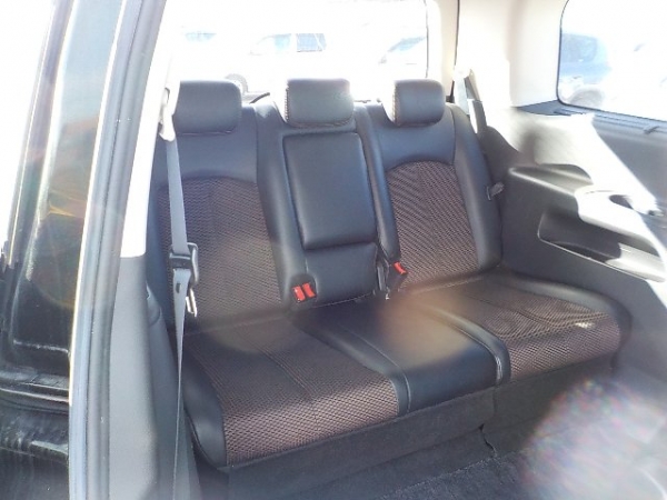 Nissan Elgrand 350 HIGHWAY STAR 2010