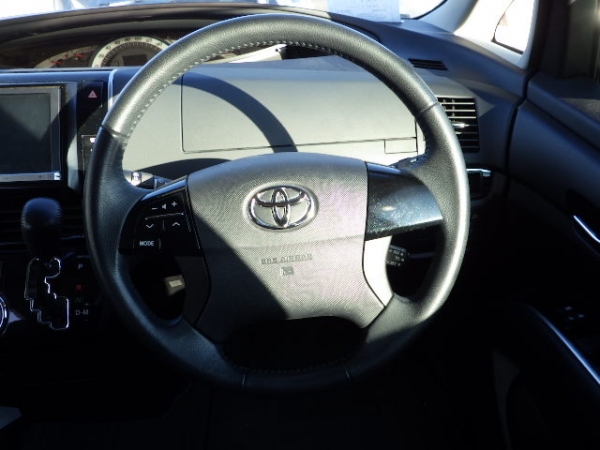 Toyota Estima Aeras Premium 2014