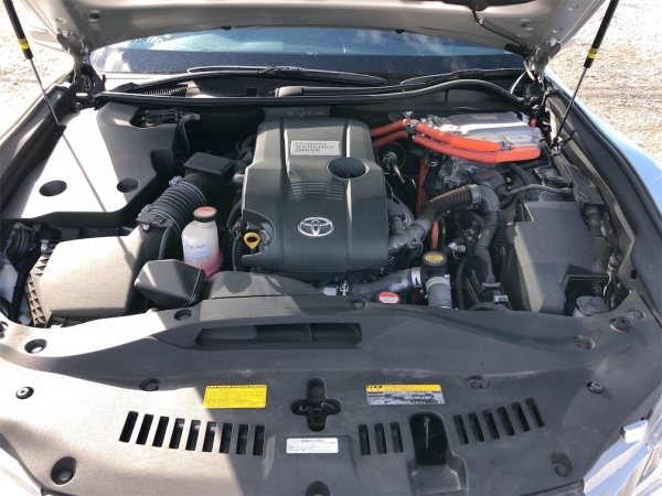 Toyota Crown Athlete S 2015