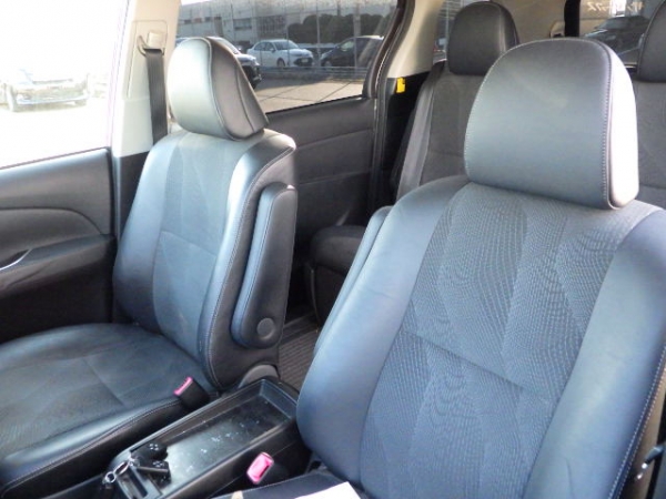 Toyota Estima Aeras Premium 2014