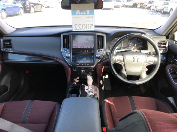 Toyota Crown Athlete S 2015