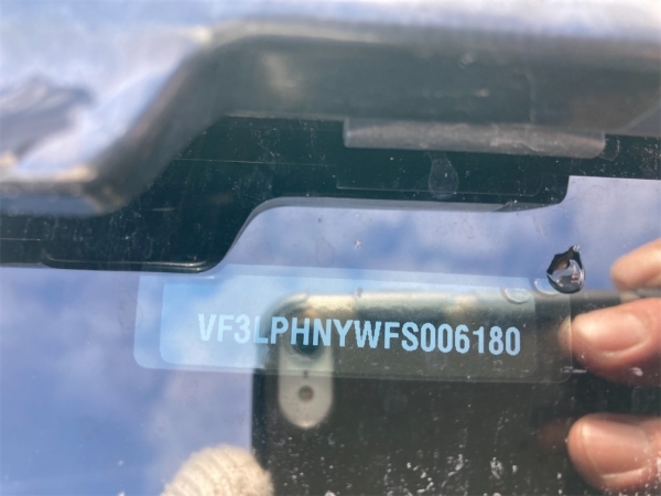 PEUGEOT 308 1.2 2015