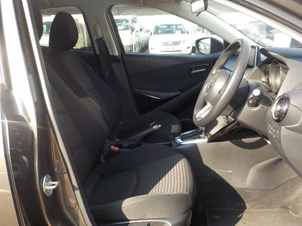 Mazda Demio 13S 2018