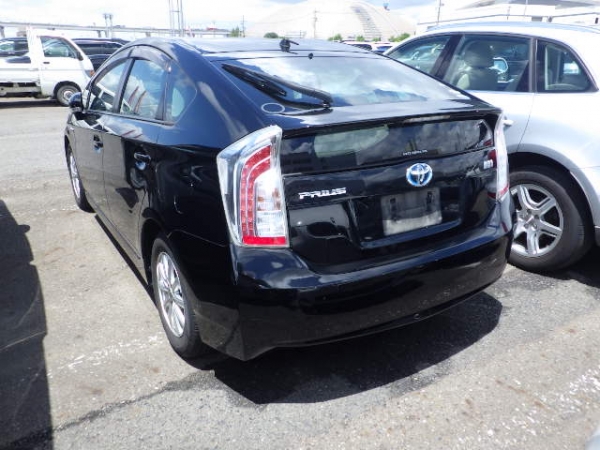 Toyota Prius S 2015