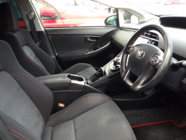 Toyota Prius S TOURING GS 2015