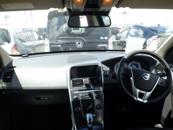 Volvo XC60 T5 R DESIGN 2012