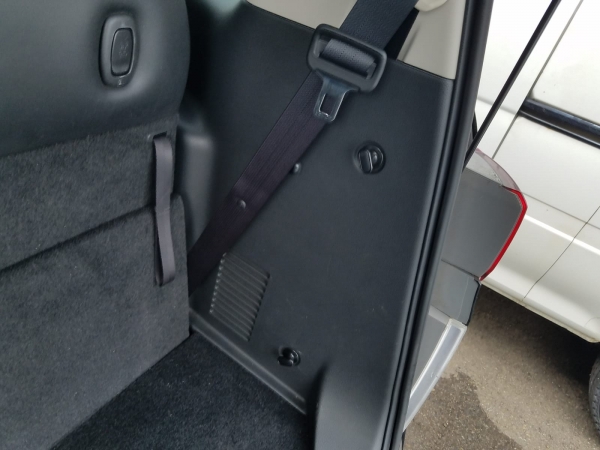 Nissan Elgrand 350 HIGHWAY 2010