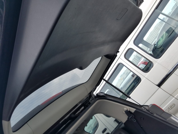 Nissan Elgrand 350 HIGHWAY 2010