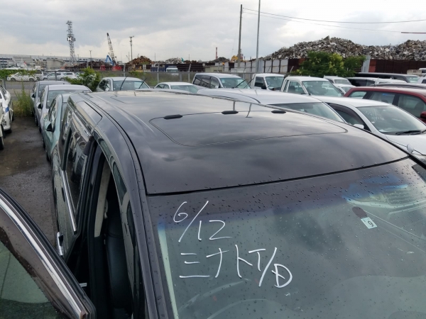 Nissan Elgrand 350 HIGHWAY 2010