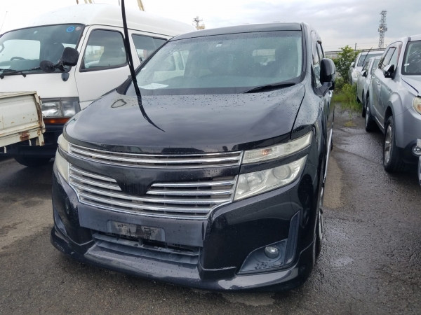 Nissan Elgrand 350 HIGHWAY 2010