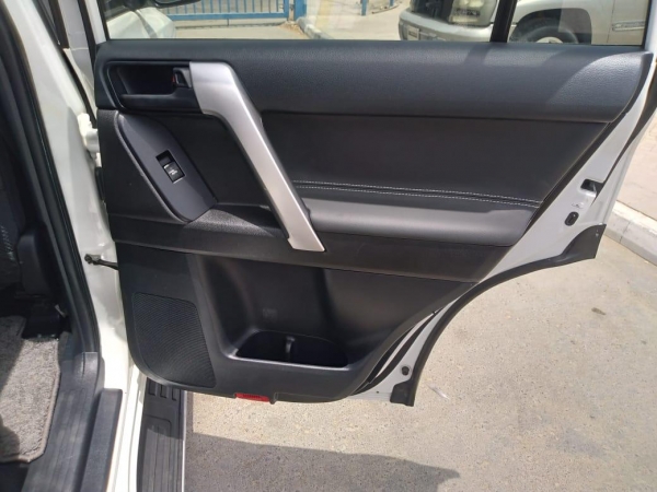 Toyota Land Cruiser Prado TX 2015