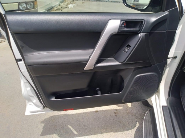 Toyota Land Cruiser Prado TX 2015