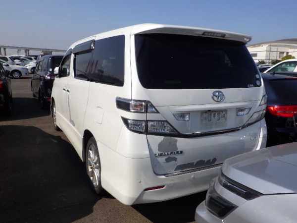 Toyota Vellfire Platinum Selection 2010