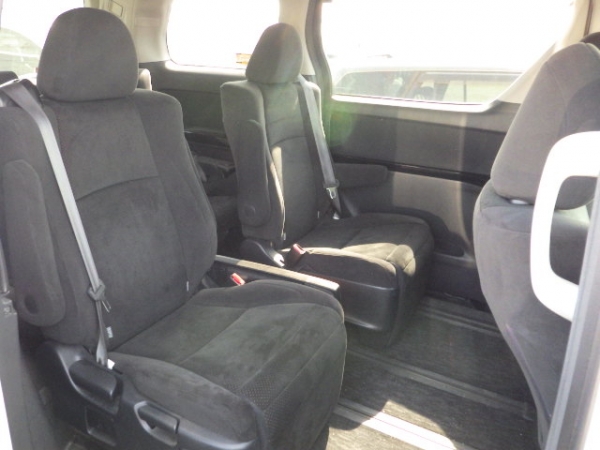 Toyota Vellfire Platinum Selection 2010