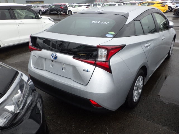 Toyota Prius E Safety Sense 2019