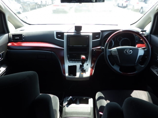 Toyota Vellfire Z 2009