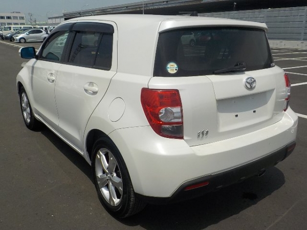 Toyota Ist  G 2009