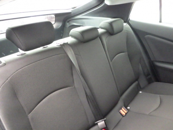 Toyota Prius E Safety Sense 2019