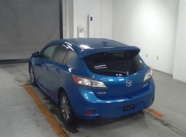 Mazda Axela  15S Sports Edition 2013