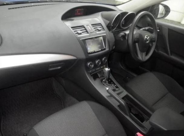 Mazda Axela  15S Sports Edition 2013