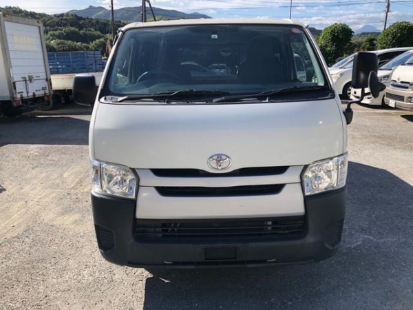 Toyota Hiace Van DX 2015